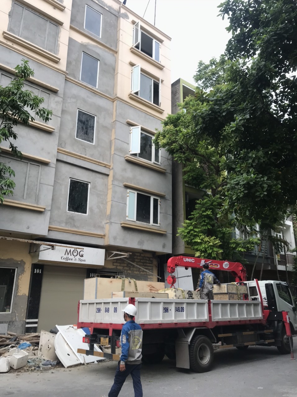 Chuyển Linh Kiện Thang Máy về tại lô 22 Lê Hồng Phong